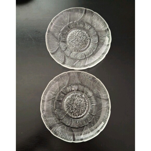 Set of 4 Arcoroc Fleur Clear Glass Cup Saucer Made in France 5 3/8" Discontinued - Picture 2 of 14